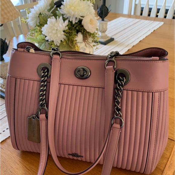 Coach  11.5’’L X 9’’H X 5.5 Deep - Picture 2 of 12